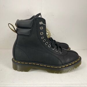 Dr. Martens Santo Boots Women’s 6 Black Leather Goth Streetwear Classic